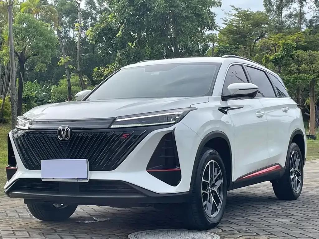 Changan CS75PLUS — фото 1