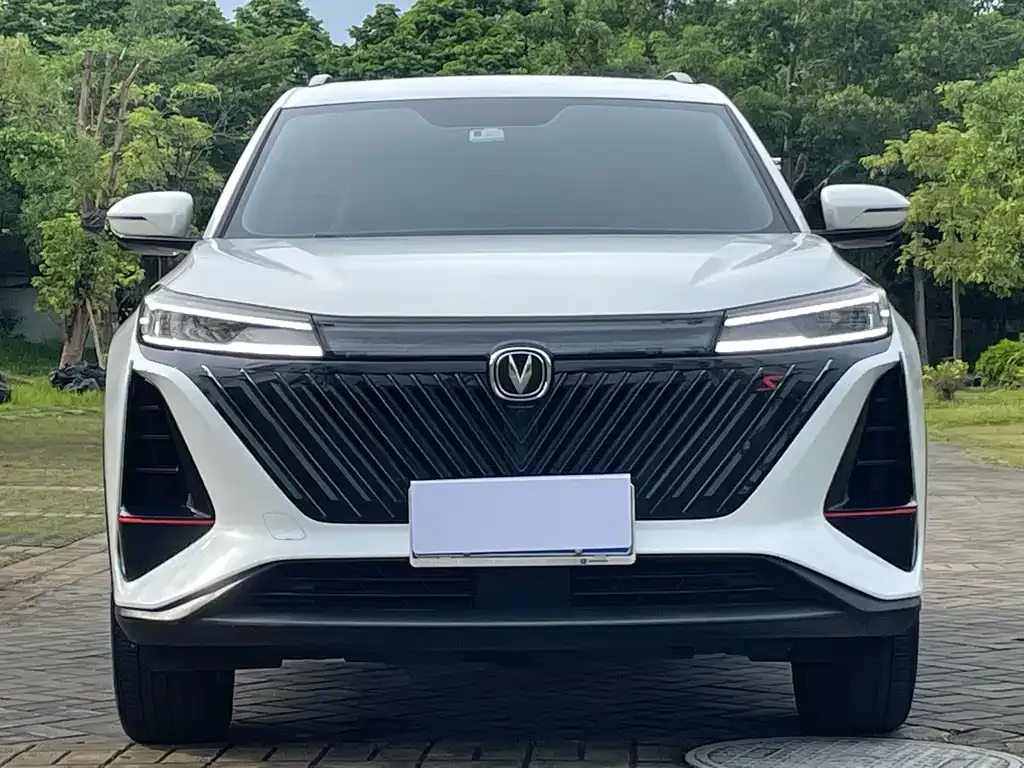 Changan CS75PLUS — фото 3