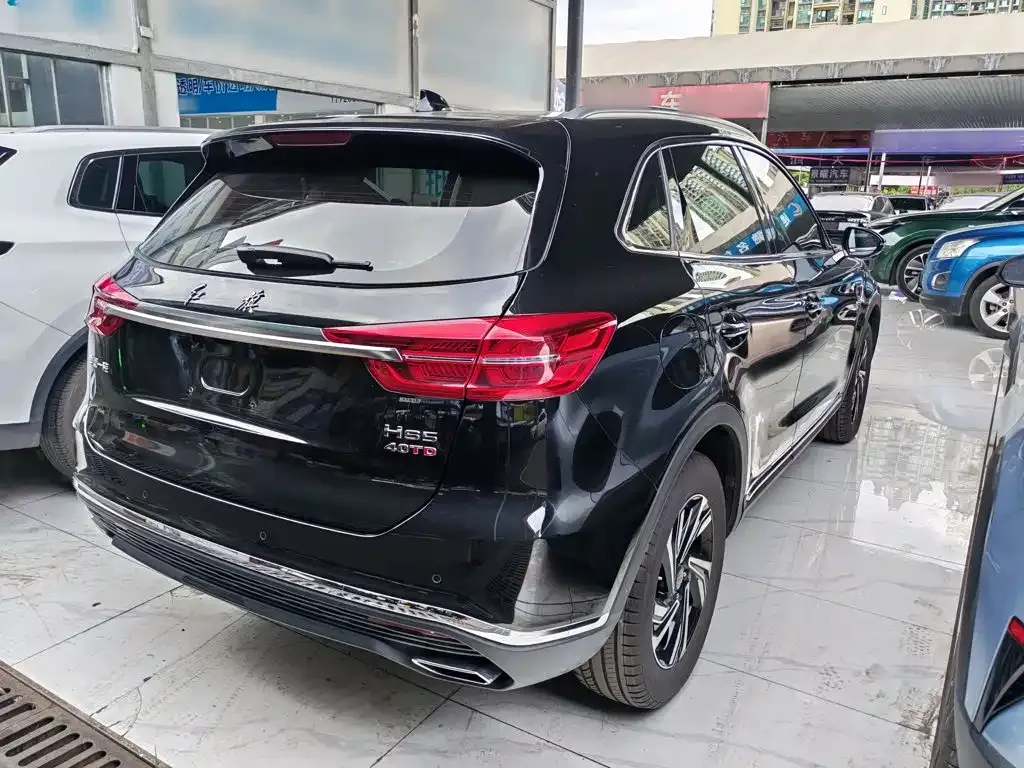 Hongqi HS5 — фото 10