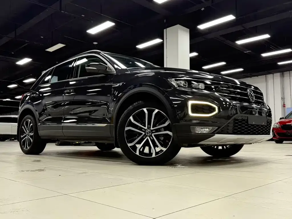Volkswagen T-Roc — фото 5