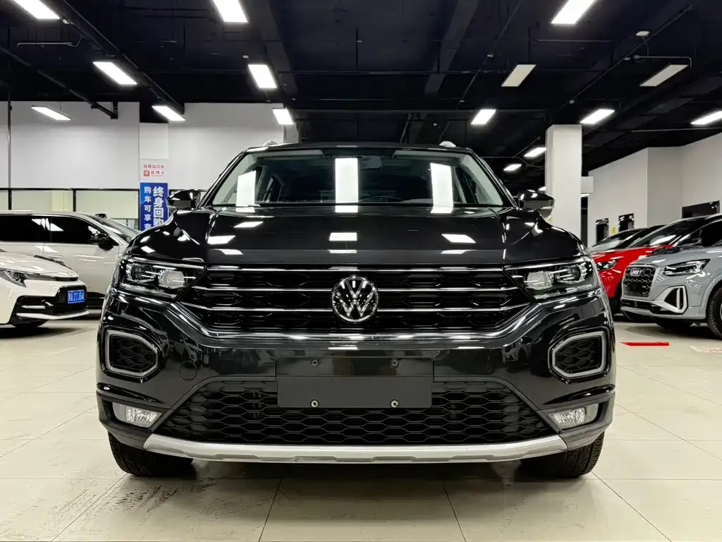 Volkswagen T-Roc — фото 2