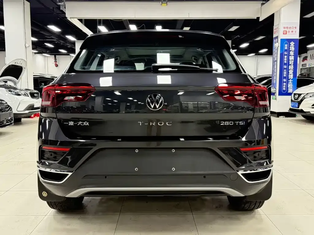Volkswagen T-Roc — фото 3