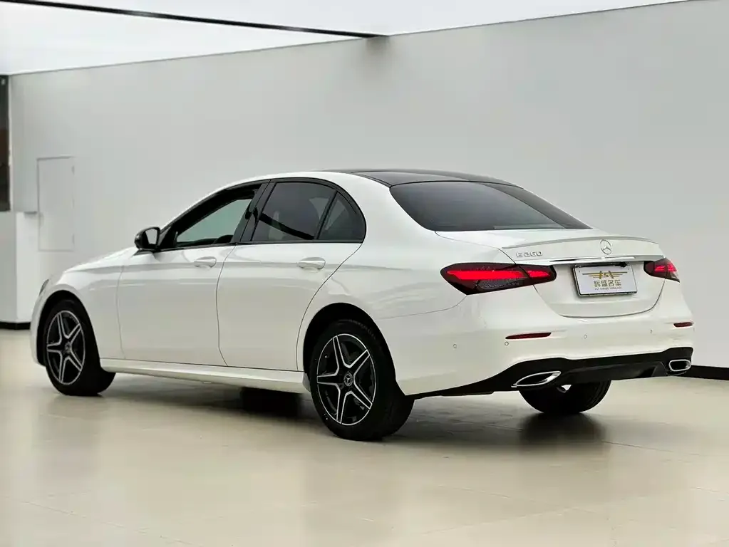 Mercedes-Benz E-Class (Import) — фото 4