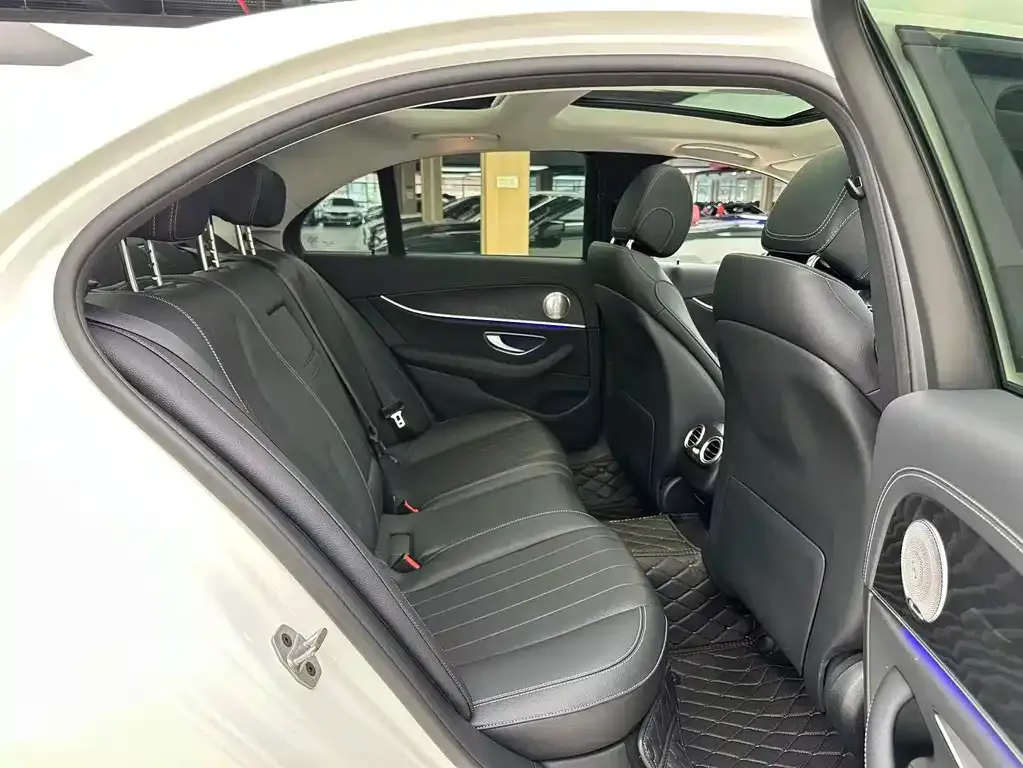 Mercedes-Benz E-Class (Import) — фото 7