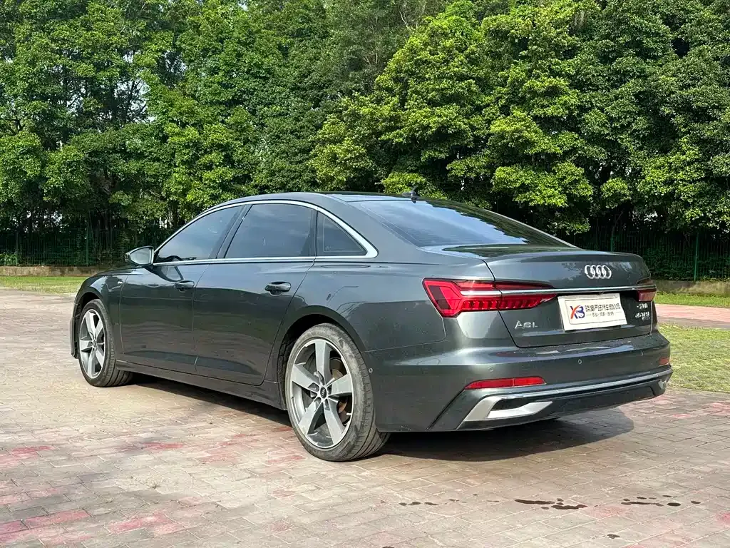 Audi A6L — фото 5
