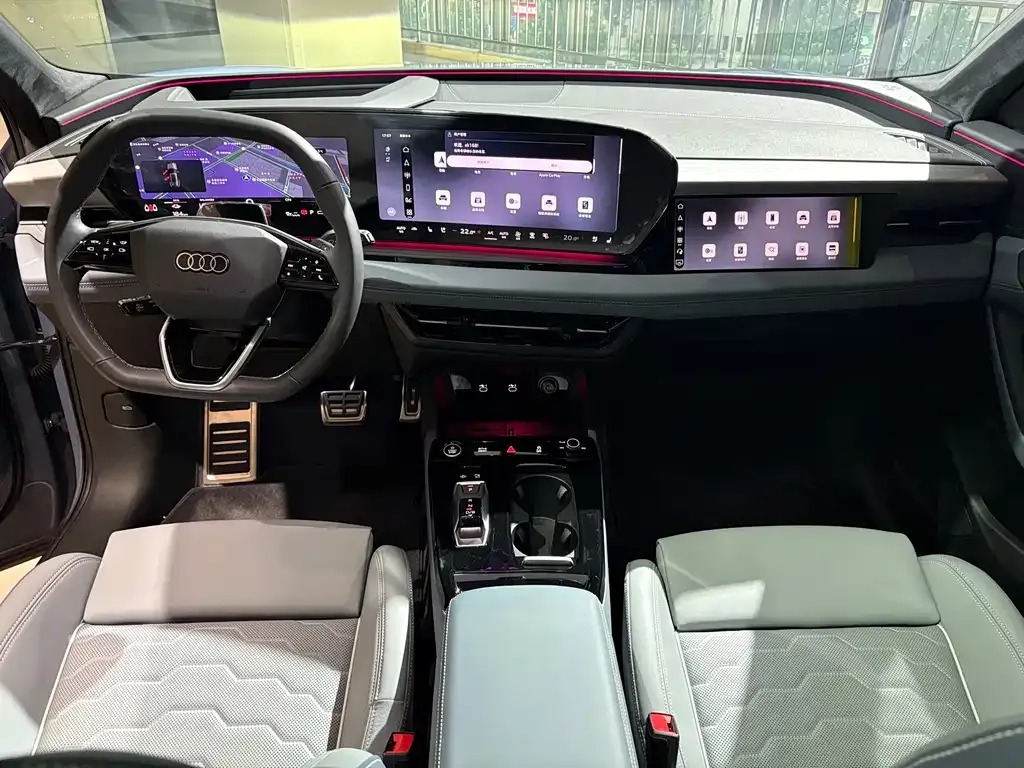 Audi Q6L e-tron — фото 10