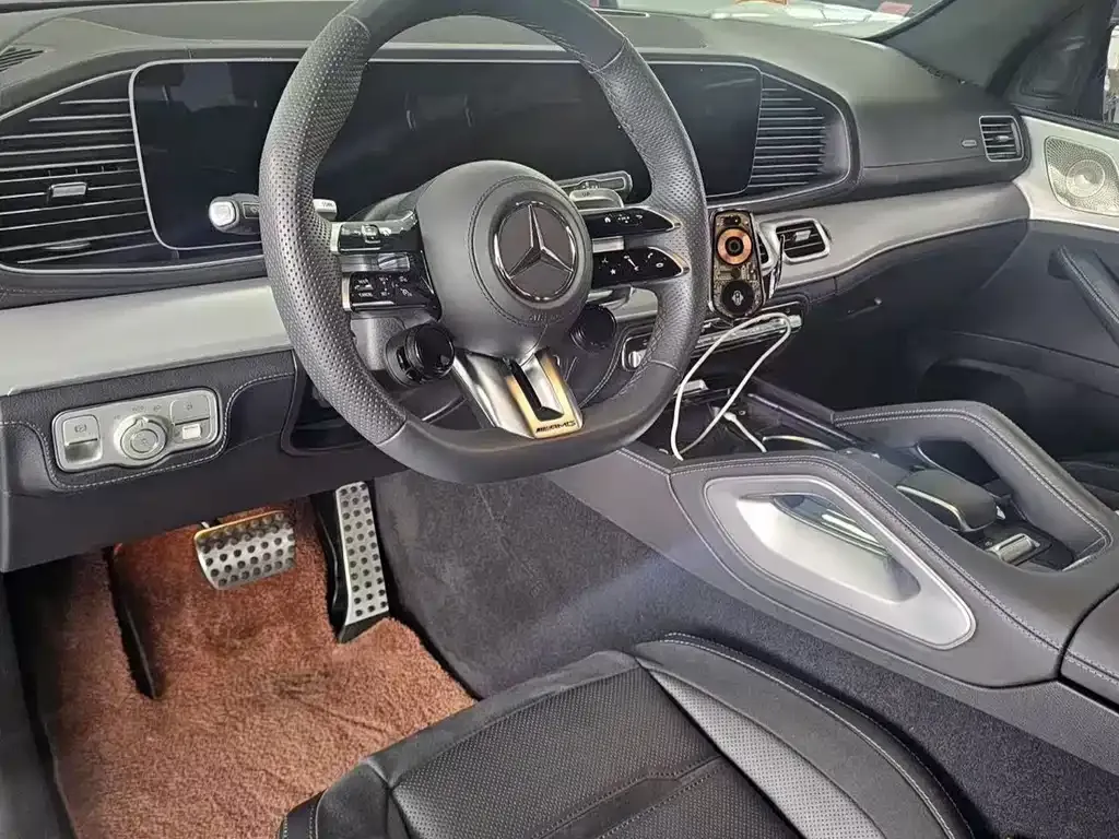 Mercedes-Benz GLE AMG — фото 7