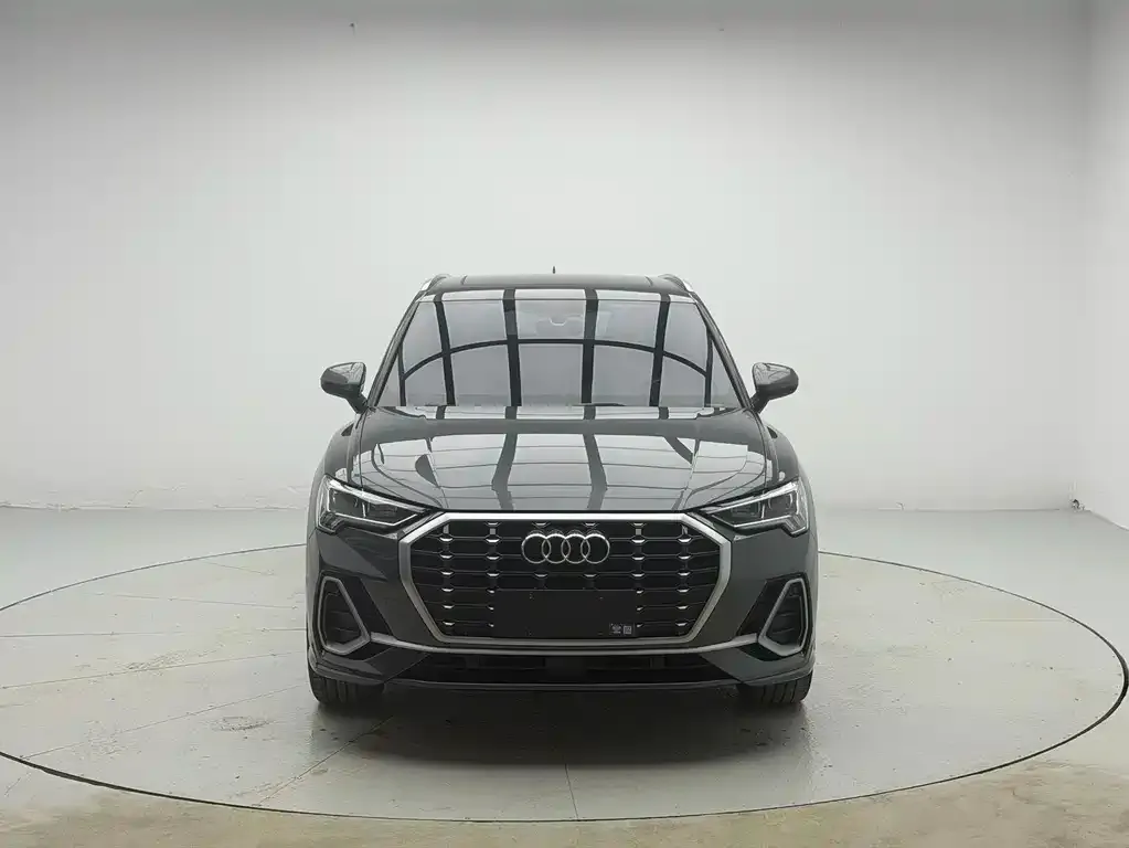 Audi Q3 — фото 3