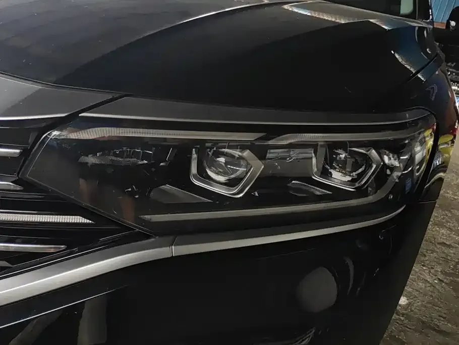Volkswagen Passat — фото 6