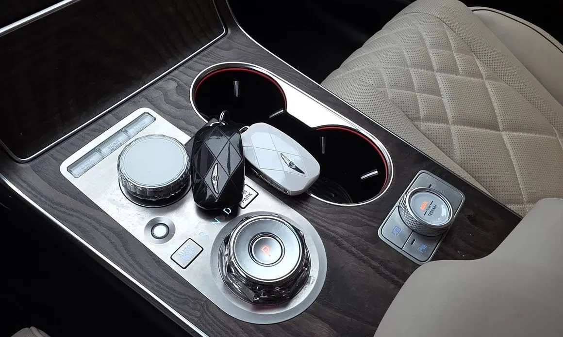Genesis GV80 — фото 10