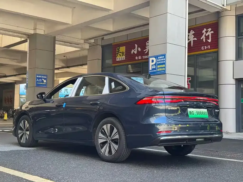Geely 银河A7 EM — фото 4
