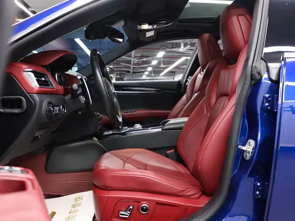 Maserati Ghibli — фото 10