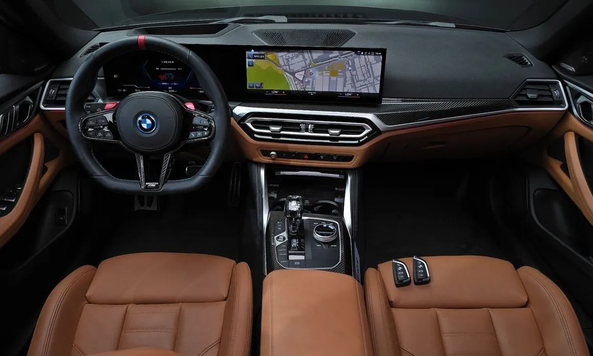 BMW i4 — фото 8