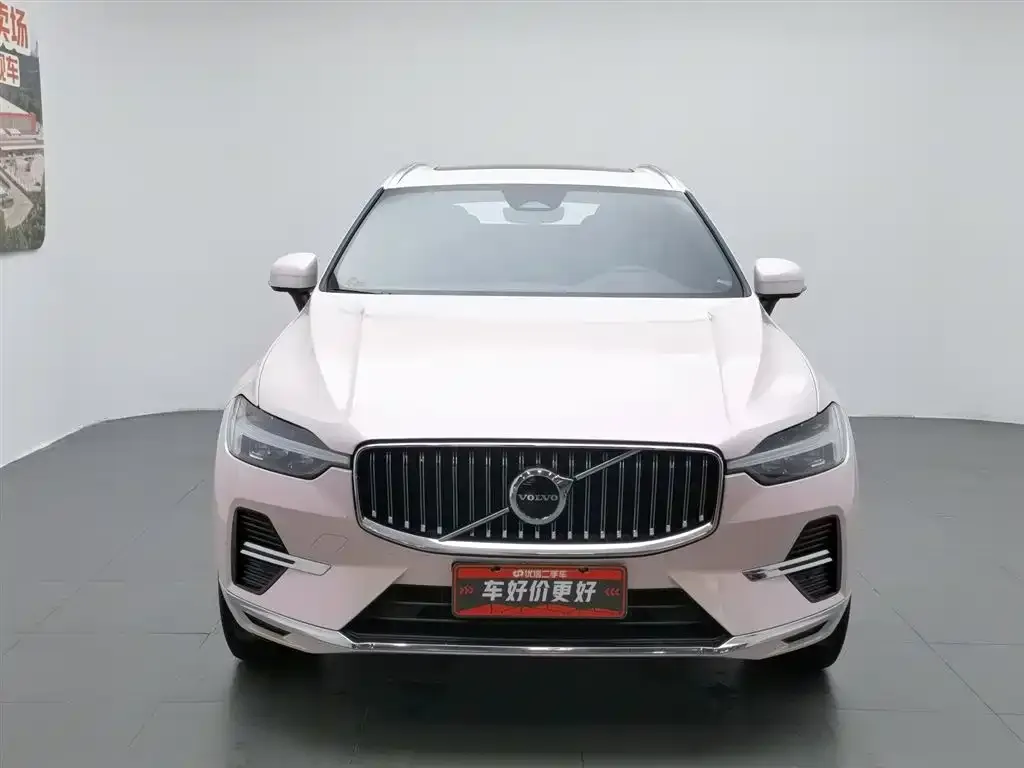 Volvo XC60 — фото 8