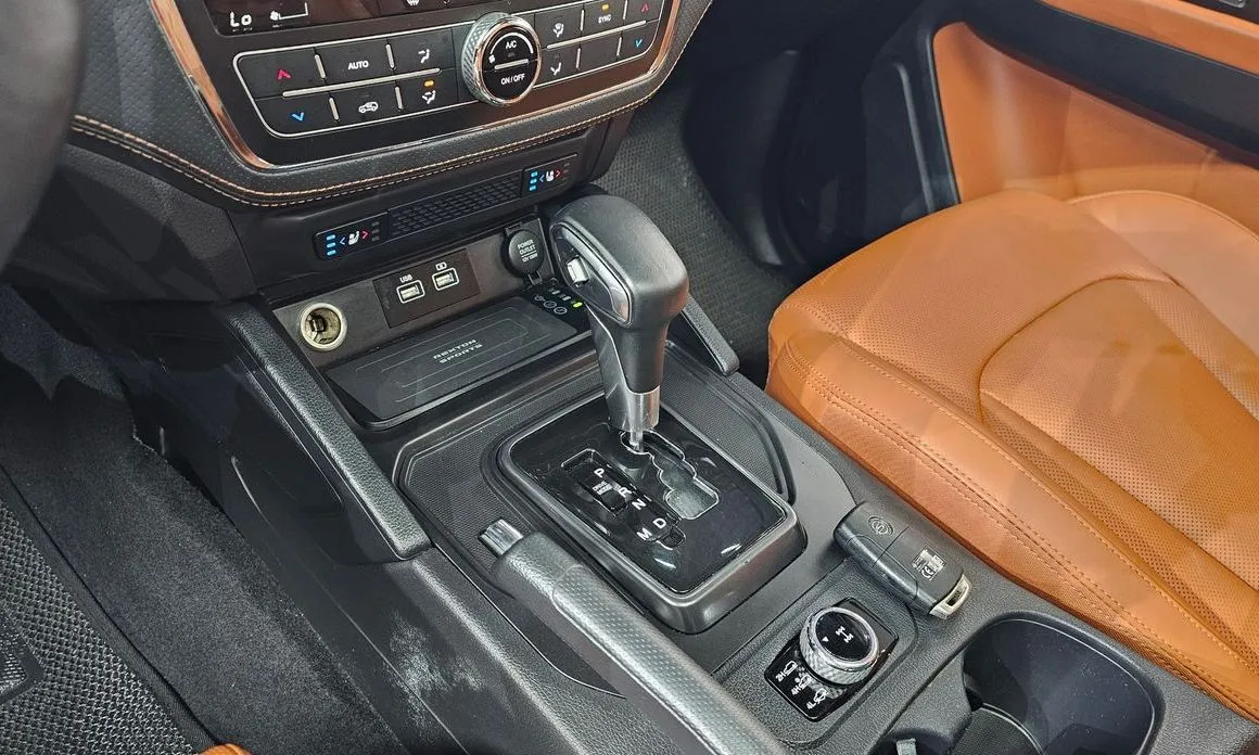 KG Mobility (Ssangyong) Rexton — фото 4