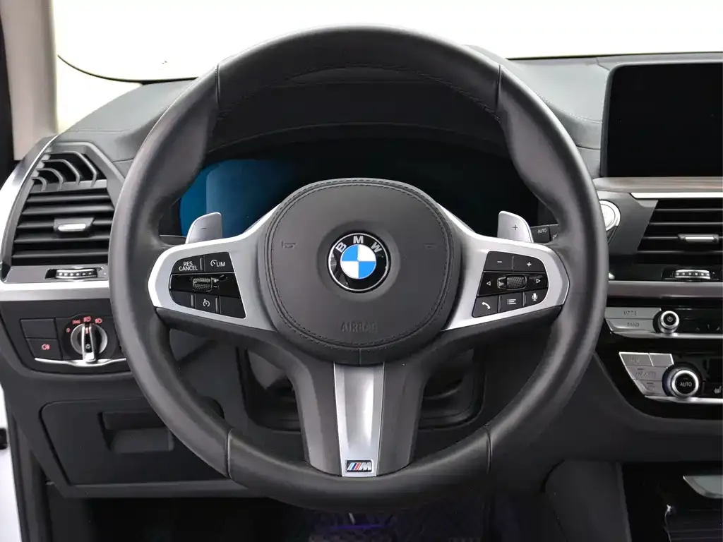 BMW X3 — фото 4