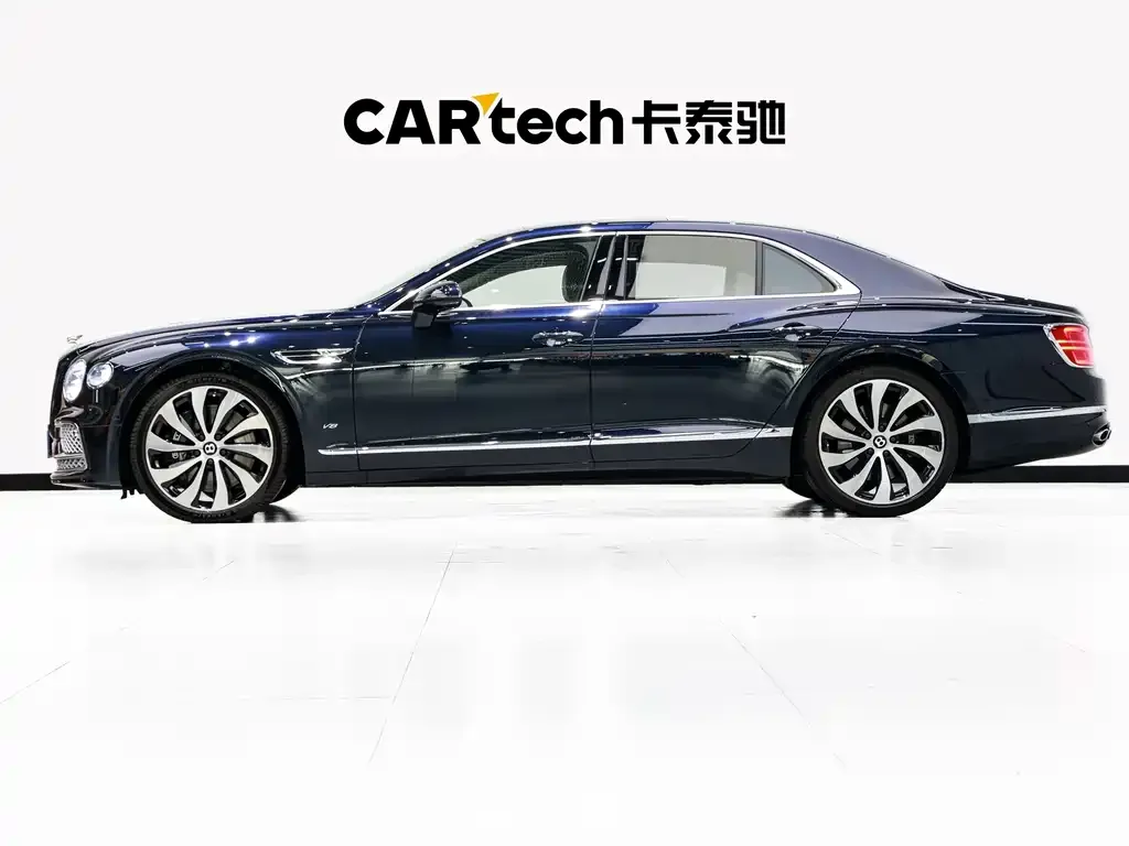 Bentley Flying Spur — фото 4