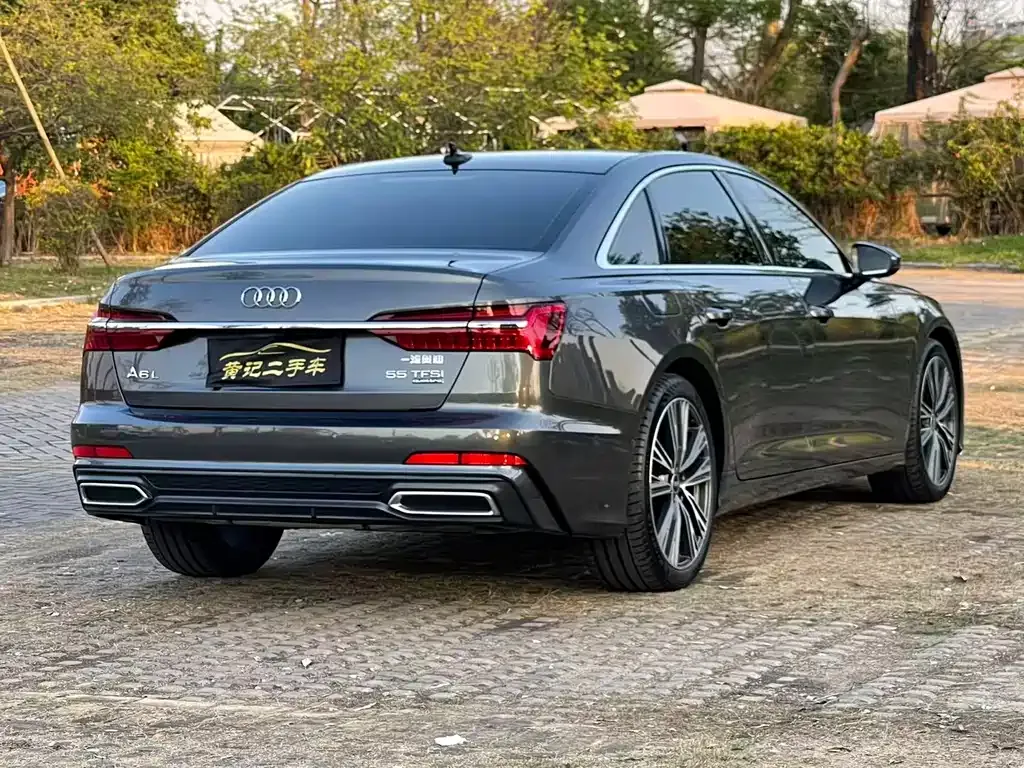 Audi A6L — фото 8