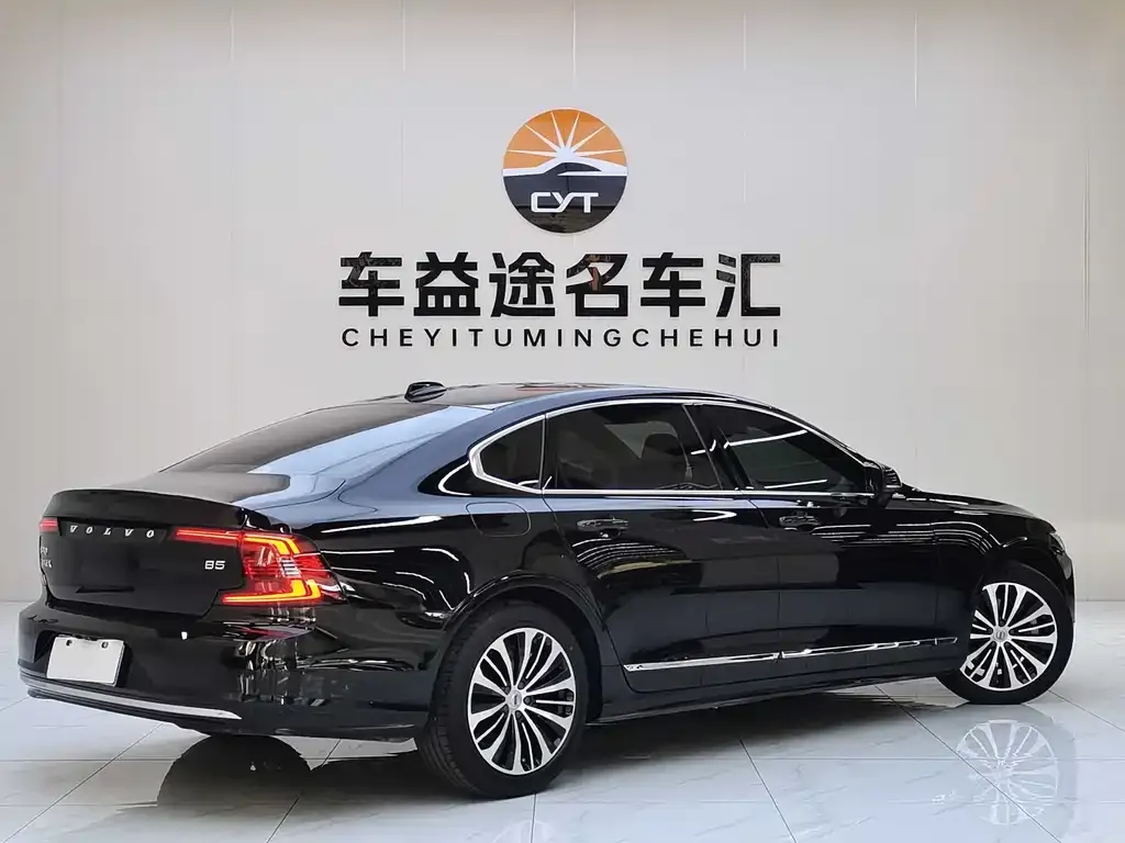 Volvo S90 — фото 10