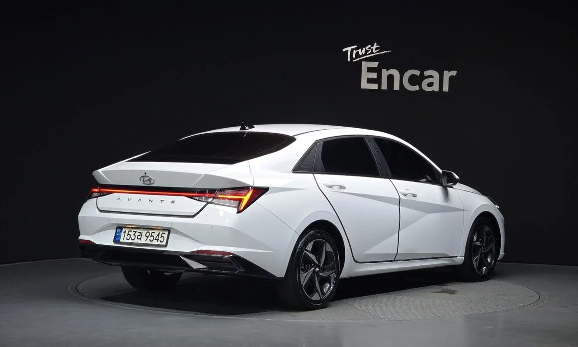 Hyundai AVANTE — фото 4