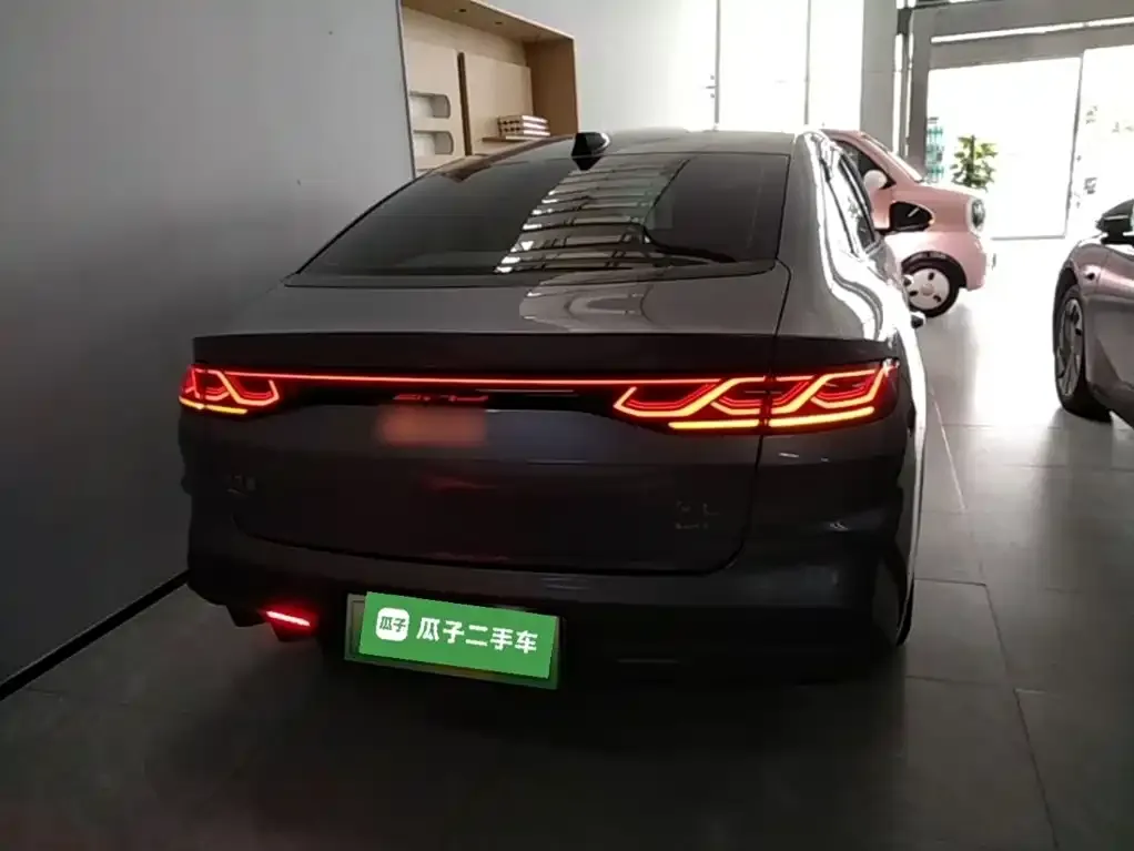 BYD Qin L — фото 2