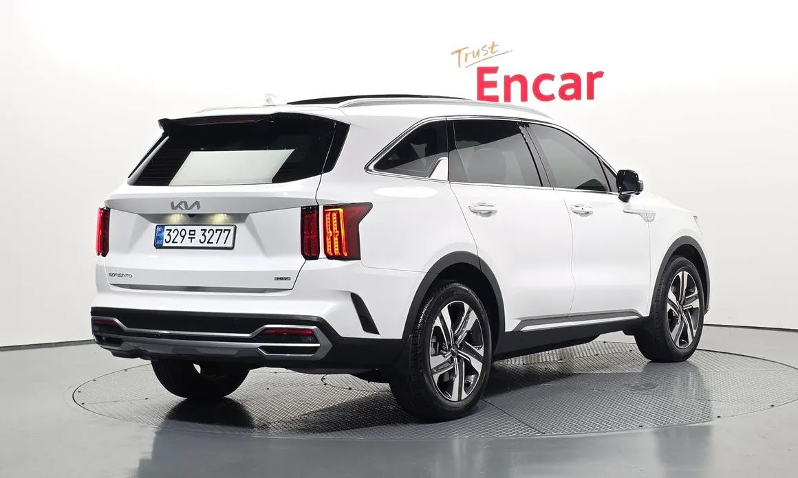 Kia Sorento — фото 9