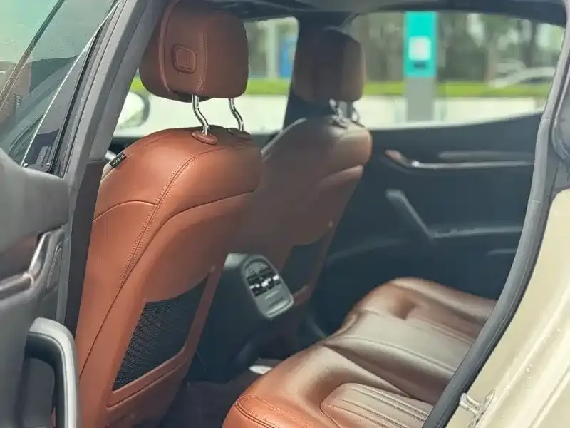 Maserati Ghibli — фото 4