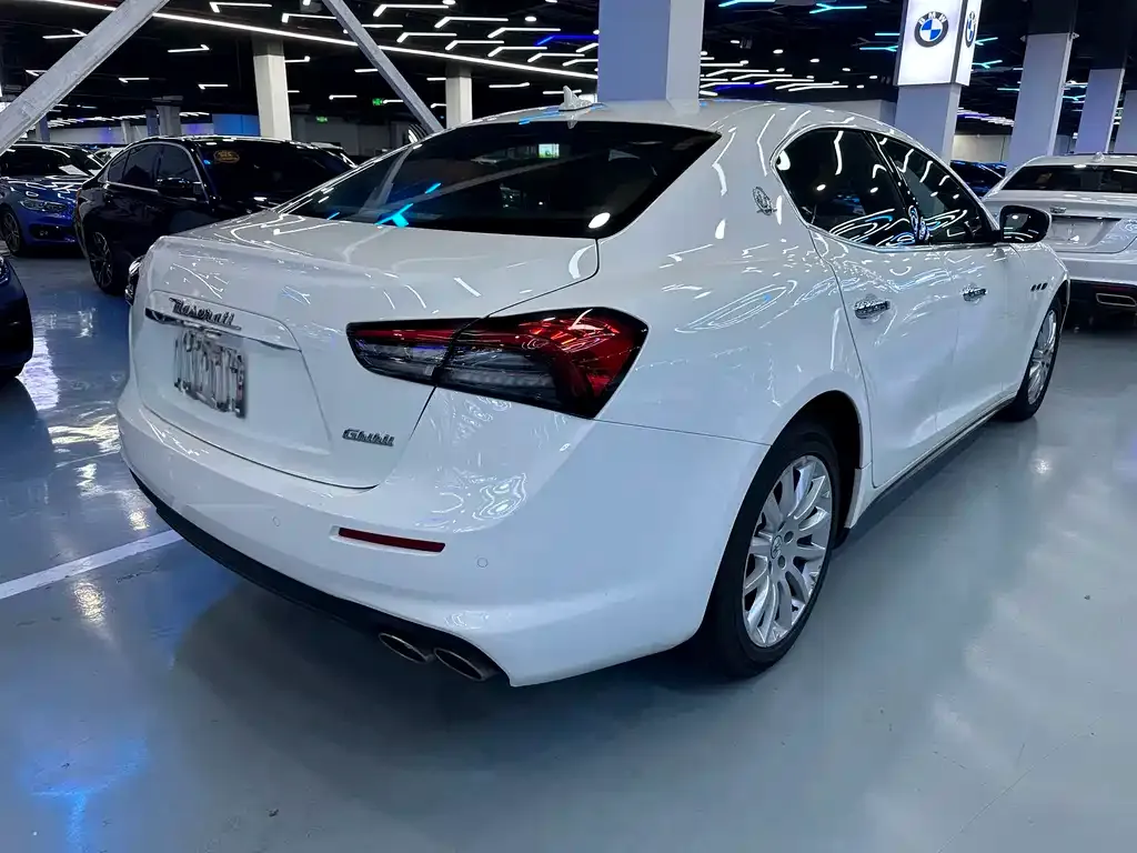 Maserati Ghibli — фото 8