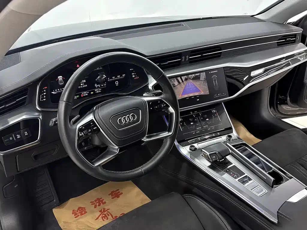 Audi A7L — фото 8