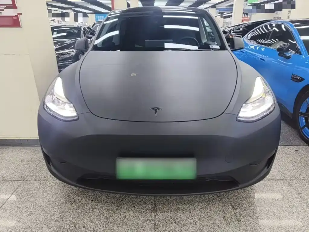 Tesla Model Y — фото 6