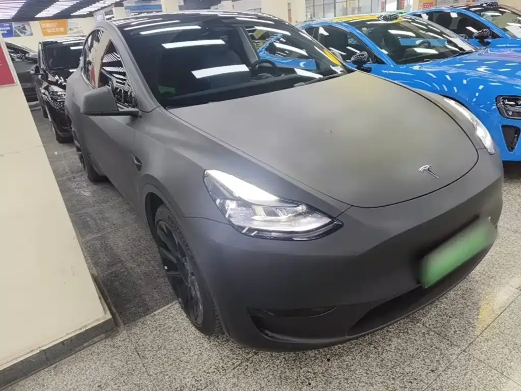 Tesla Model Y — фото 9