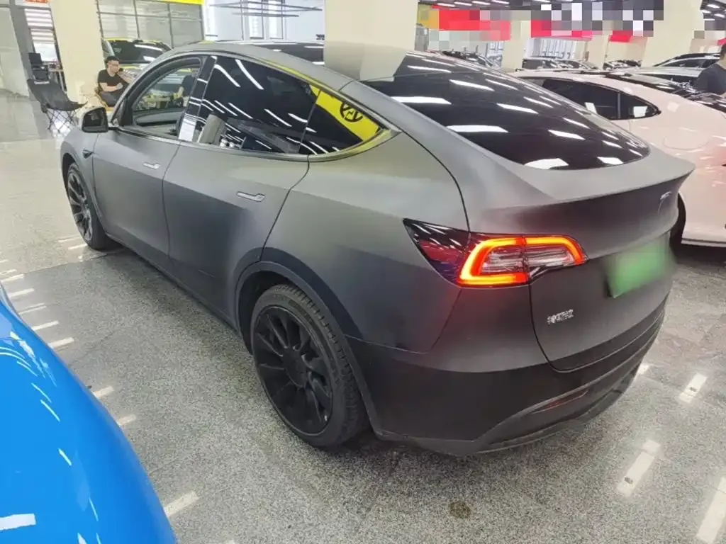 Tesla Model Y — фото 4
