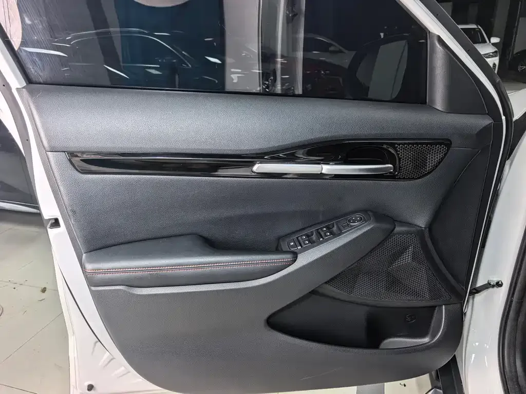 Kia KX3 — фото 8