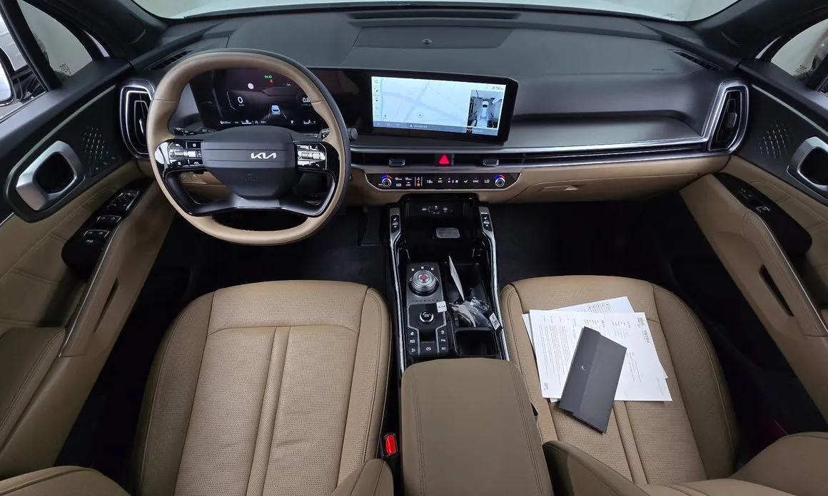 Kia Sorento — фото 7