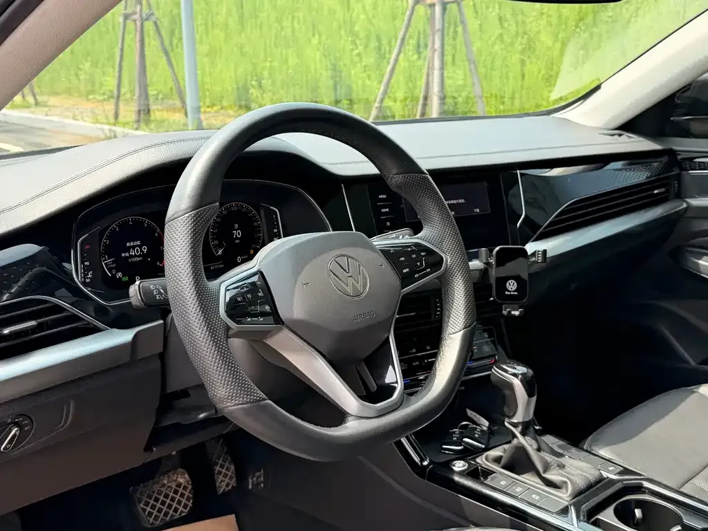 Volkswagen Passat — фото 2