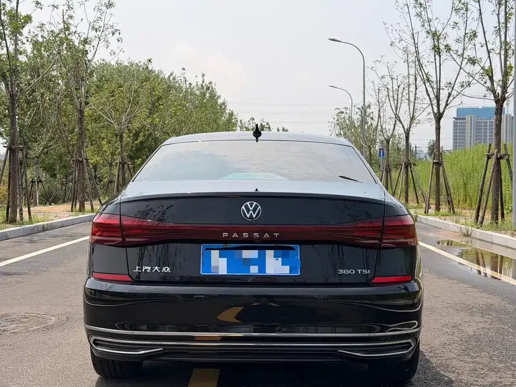 Volkswagen Passat — фото 4