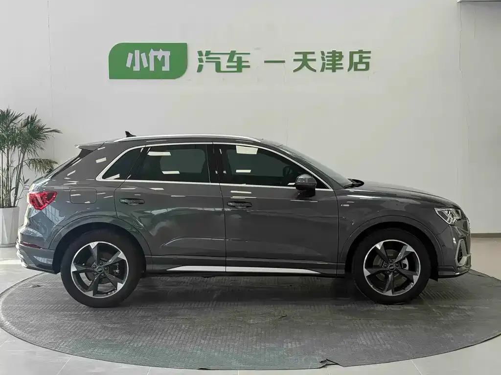Audi Q3 — фото 5