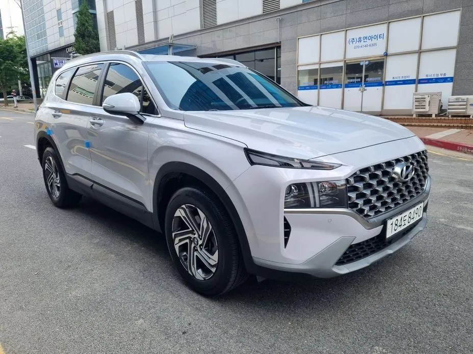 Hyundai Santafe — фото 1