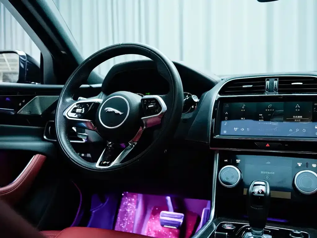 Jaguar XEL 2024 из CN, фото 7