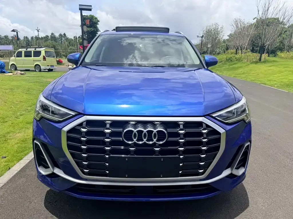 Audi Q3 — фото 8