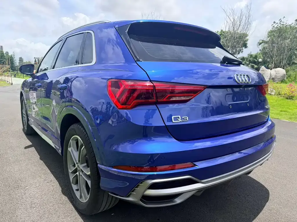 Audi Q3 — фото 7