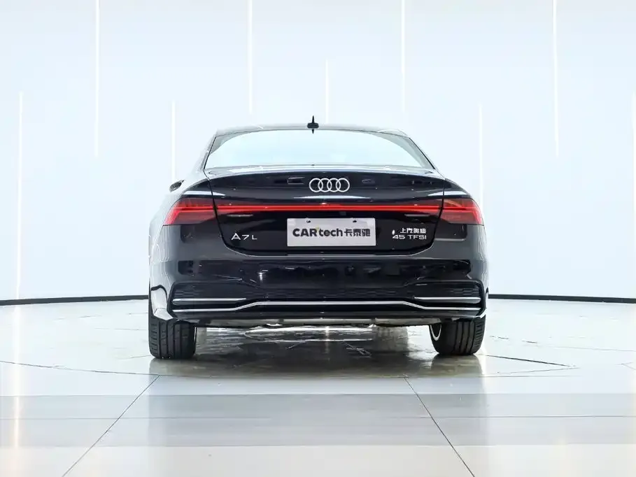 Audi A7L — фото 3