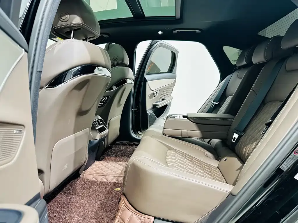 BYD Han — фото 7