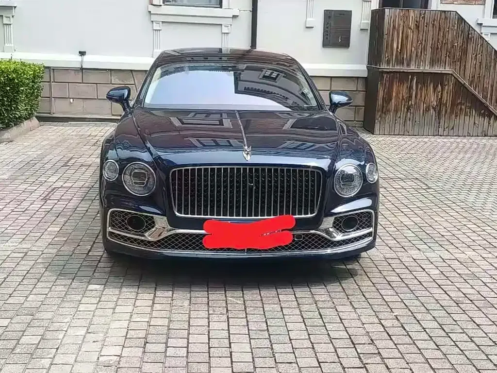 Bentley Flying Spur — фото 7