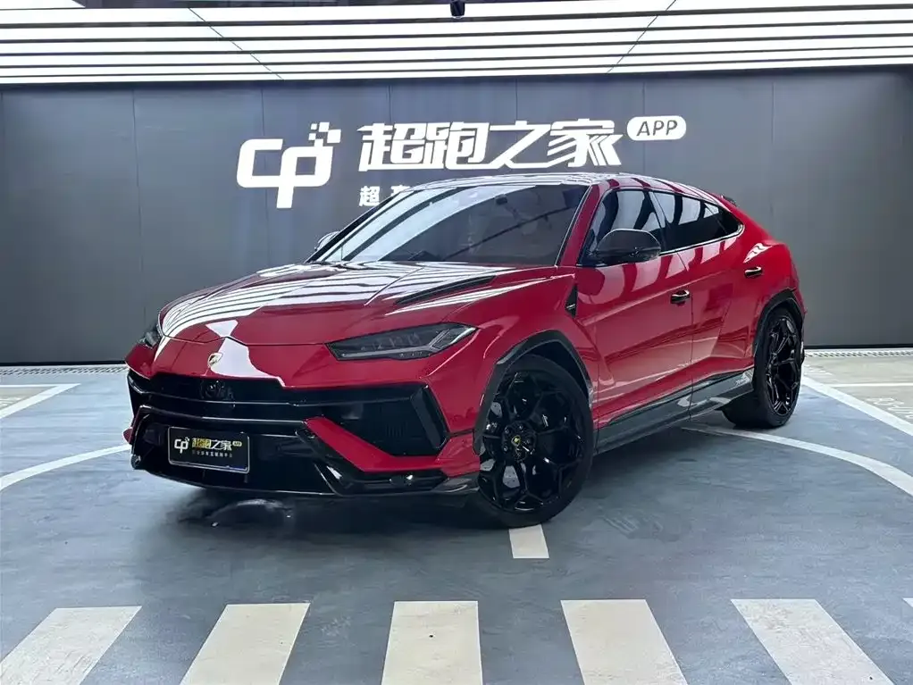 Lamborghini Urus — фото 1