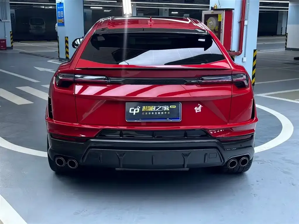 Lamborghini Urus — фото 6