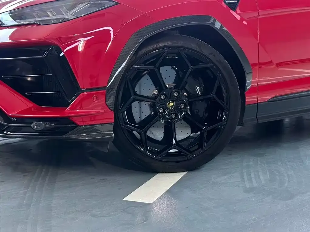 Lamborghini Urus — фото 4