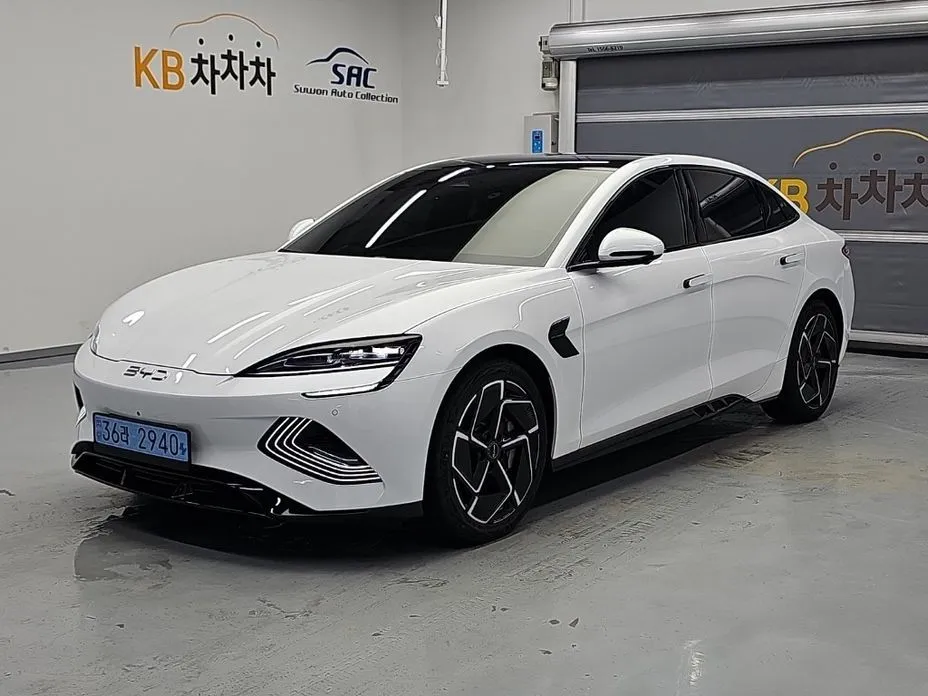 BYD Seal — фото 1