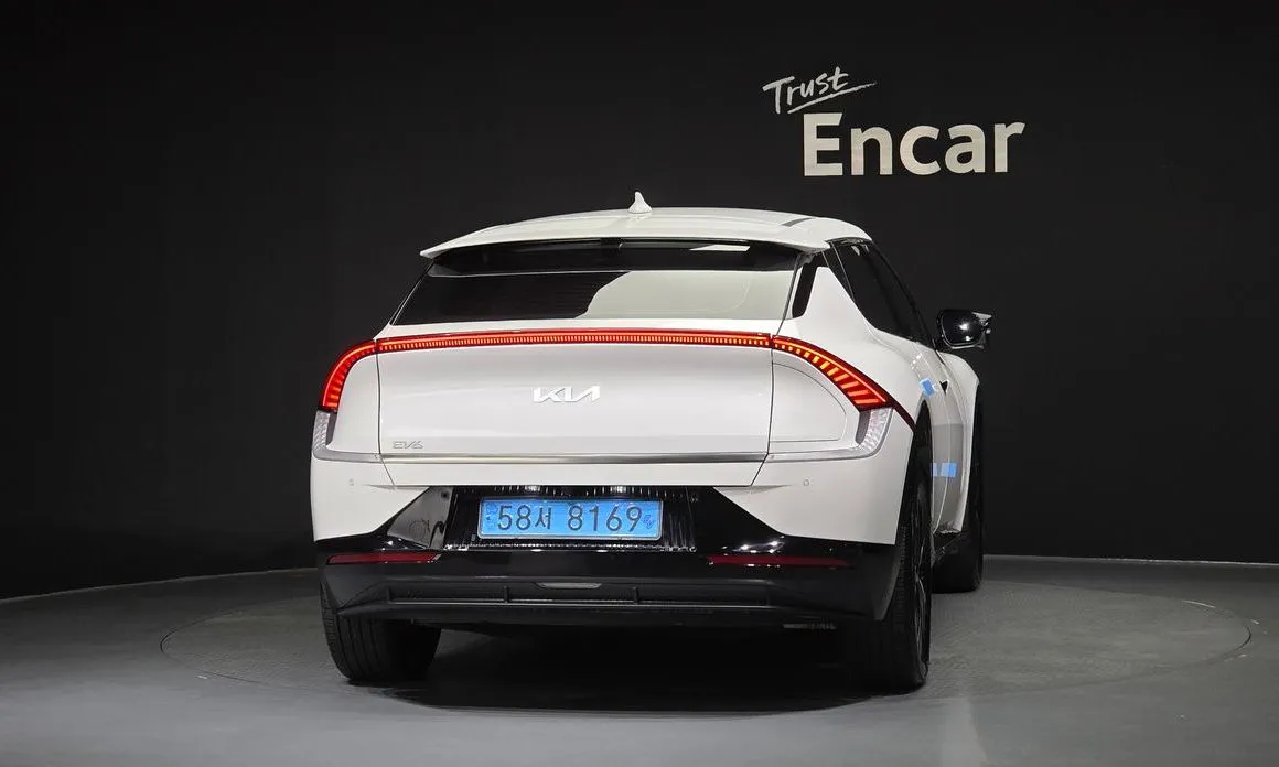 Kia EV6 — фото 7