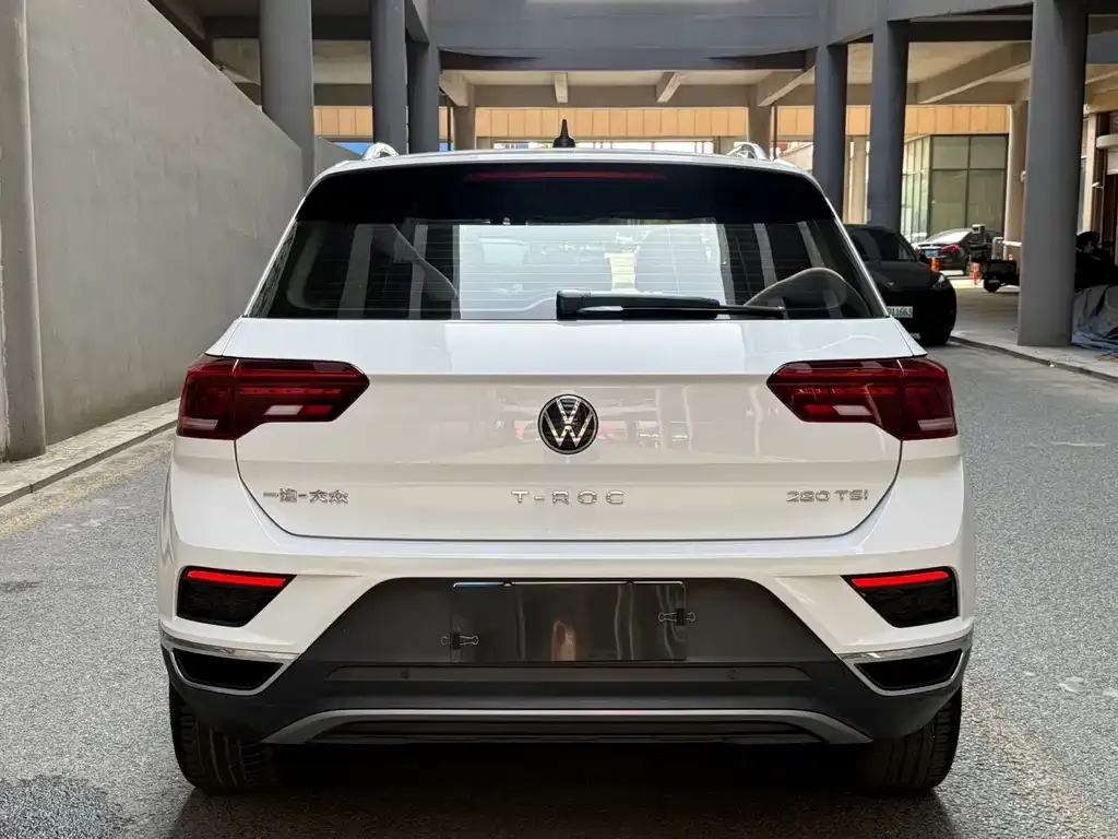 Volkswagen T-Roc — фото 4
